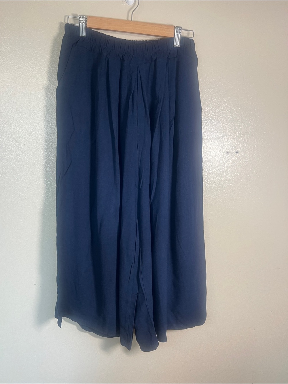 Rachel Navy Wide-Leg Pull-On cropped Pants